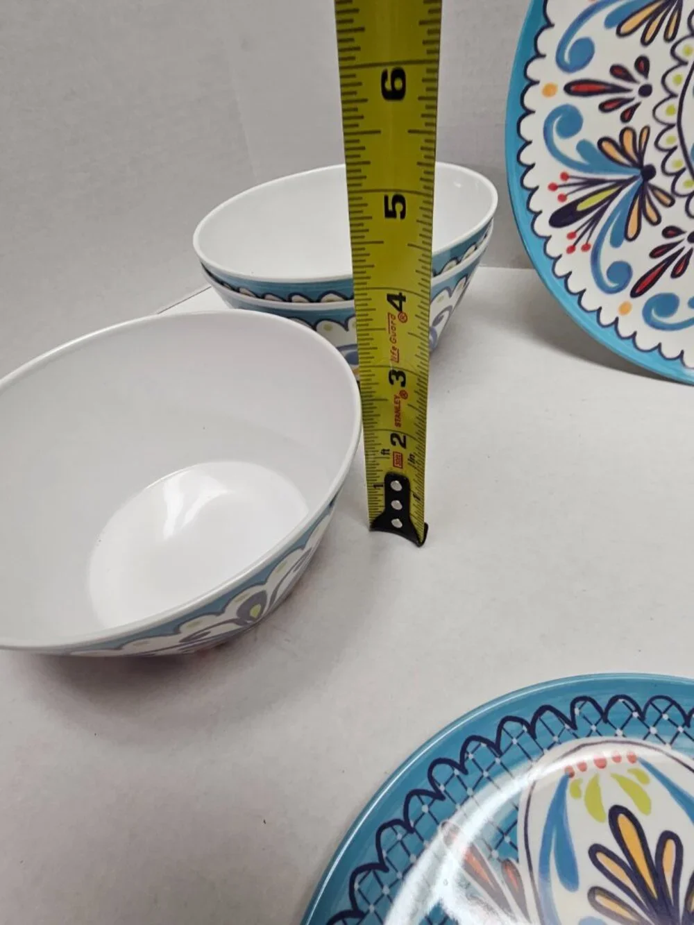 Beautiful Bzyoo Dinnerware Melamine Blues Collection Plates Bowls 12 Piece pc